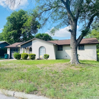 12718 Northledge Dr, Live Oak, TX 78233