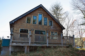 307 Peach Brook Rd, Newbury, VT 05051