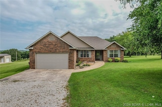 23653 Grindstone Rd, Lebanon, MO 65536