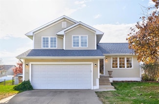 3442 Glenwood Dr, West Des Moines, IA 50265