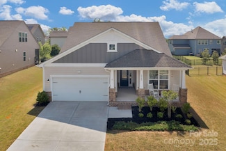 4040 Deep River Way, Waxhaw, NC 28173