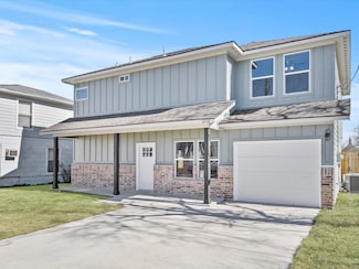 2115 King St, Greenville, TX 75401
