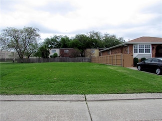 2515 N Turnbull Dr, Metairie, LA 70001