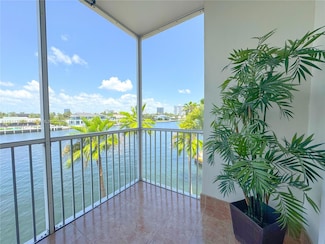 2097 S Ocean Dr Unit 302, Hallandale Beach, FL 33009