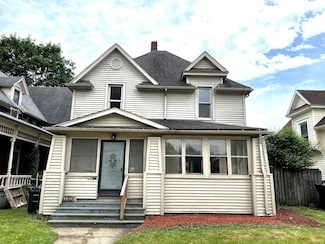 1026 E Wayne St, South Bend, IN 46617