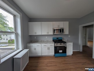 506 N 13th St Unit 2nd floor, Newark, NJ 07107