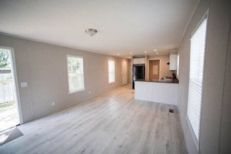 17 New Yorker Blvd, Miamisburg, OH 45342