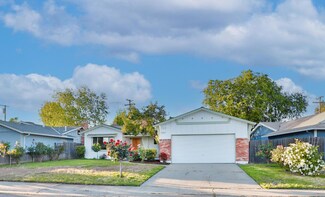 8257 Lake Forest Dr, Sacramento, CA 95826