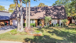 3205 Maple Dr, Sand Springs, OK 74063