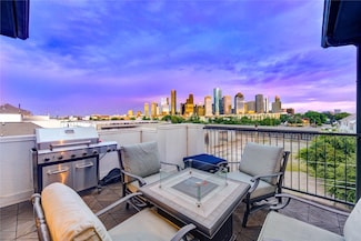 1802 Dart St, Houston, TX 77007