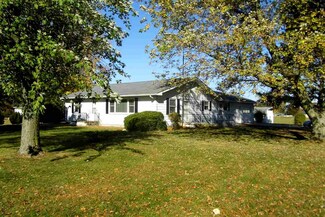 65 W 300 N, Howe, IN 46746