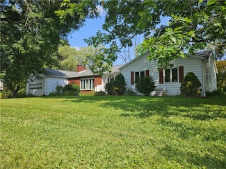 11 Stonehaven Dr, Ithaca, NY 14850