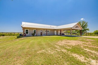 16930 Bur Oak Rd, Carlsbad, TX 76934
