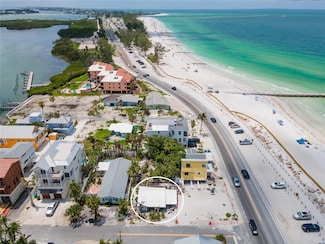 103 12th St S, Bradenton Beach, FL 34217