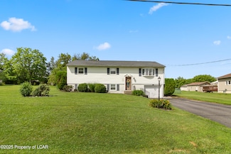 42 Police Grove Rd, Drums, PA 18222