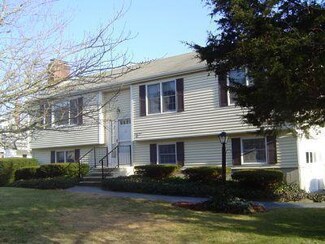 65 Doane Rd, Harwich Port, MA 02646