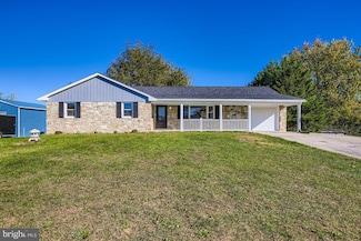 1217 Random Ridge Rd, Westminster, MD 21157