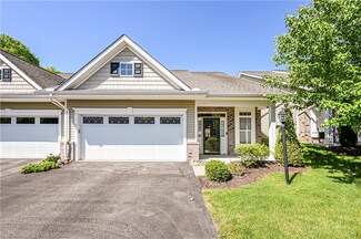 1124 Scepter Ln E, Hempfield Township, PA 15601
