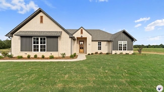 38 King Rd, Red Lick, TX 75503