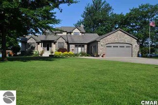 1124 Fairway Dr, Weidman, MI 48893