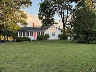 1686 Locust Grove Rd, Topping, VA 23169