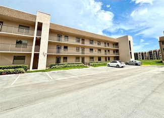 10434 Sunrise Lakes Blvd Unit 110, Sunrise, FL 33322