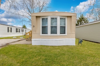 3 Franklin Dr, Manteno, IL 60950