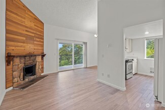 2511 S 248th St Unit B37, Kent, WA 98032