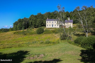 147 Sumner Stetson Rd, Heath, MA 01346