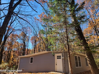 1412 Johns Rd, Effort, PA 18330