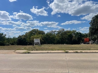 1303 S Cockrell Hill Rd, Duncanville, TX 75137
