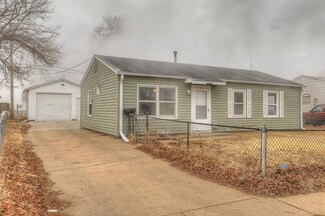 1207 Silver Ln, Carter Lake, IA 51510