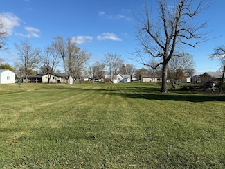 310 West St, Gifford, IL 61847
