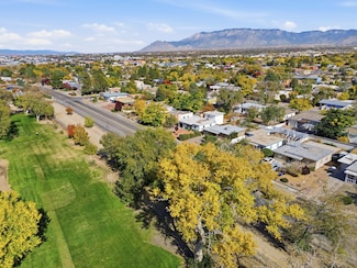 1320 Stanford Dr NE, Albuquerque, NM 87106