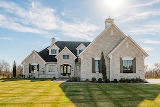 20285 Newport Ln, Brookfield, WI 53045