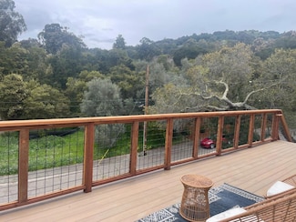 2 Twitter Ct, Oakland, CA 94619
