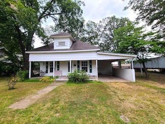 187 N Monroe Ave, Piggott, AR 72454