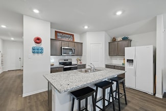 904 Euston St, Denton, TX 76209