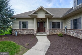 2470 Zell Ct, Hummelstown, PA 17036
