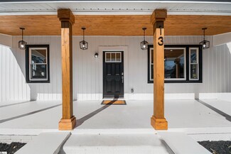 13 7th St, Greenville, SC 29611