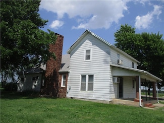 1834 N High School Ave, Columbus, KS 66725