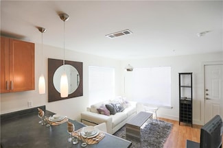 711 W 32nd St Unit 125, Austin, TX 78705