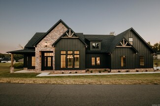 213 Hartman Ln, Benton, AR 72019