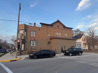 202 E Elizabeth St, Plymouth, WI 53073