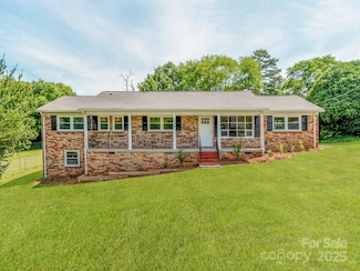 1606 N Rhyne St, Gastonia, NC 28054