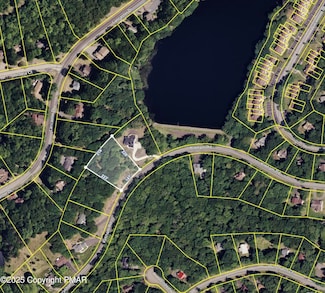 3405 Kirkham Rd, Saw Creek, PA 18324