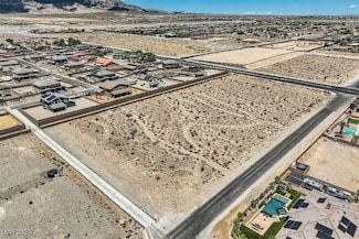 5583 Ruffian Rd, Las Vegas, NV 89149