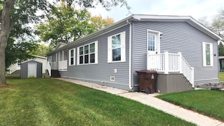 714 Mill St Unit 30, Leslie, MI 49251