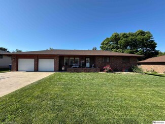 616 W 5th St, Wilber, NE 68465