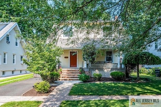 135 N 5th Ave, Highland Park, NJ 08904